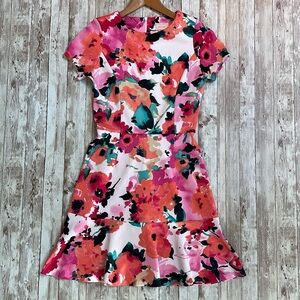 EUC Love...Ady Floral Short Sleeve Ruffle Fit Flare Dress sz Small Pink Tiered